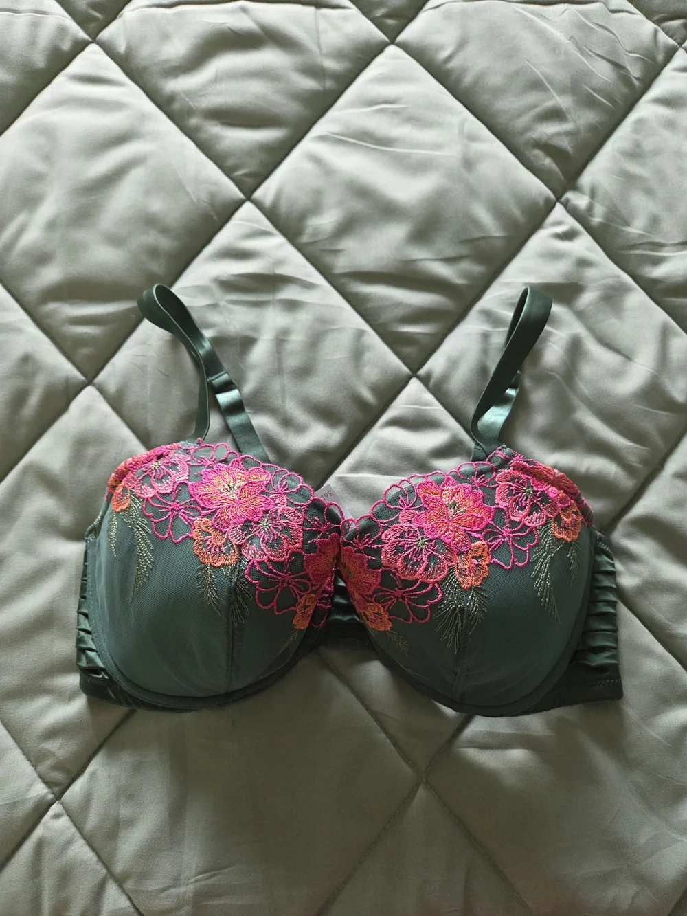 Women's Green Underwire Bra with Pink Floral Embroidery